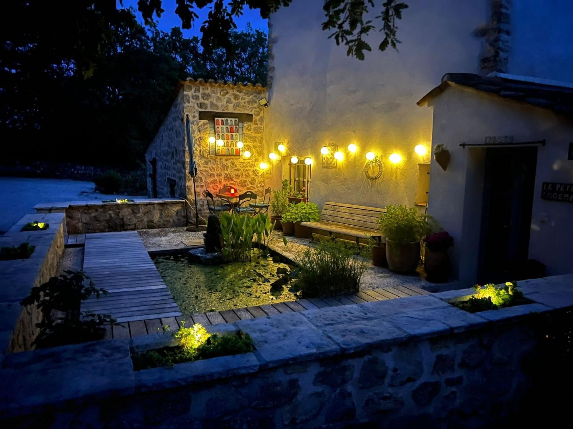 몬투르 Domaine Geodora, Parfumeur En Provence 빌라 외부 사진